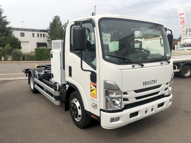 ISUZU P75 5.2L 190CH BVM BRAS CORNUT CS040 + COFFRE