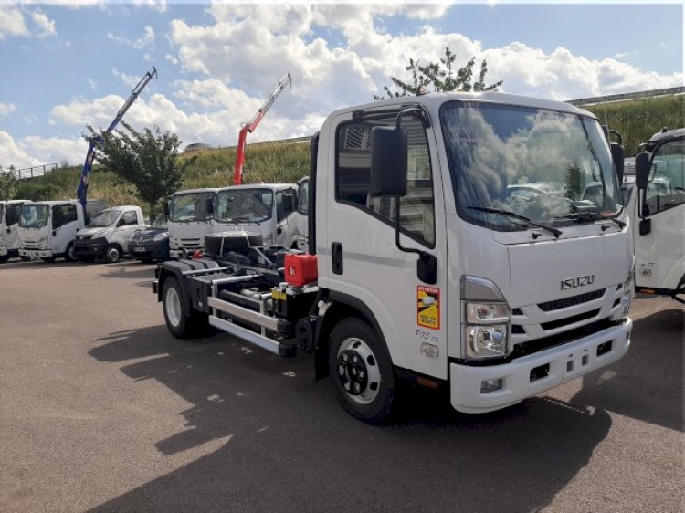 ISUZU P75 5.2L 190CH BVA BRAS POLYBENNE 5T