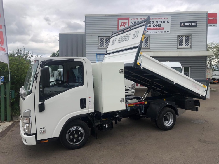 ISUZU M21 T 1.9L 120CH BVM BENNE COFFRE 