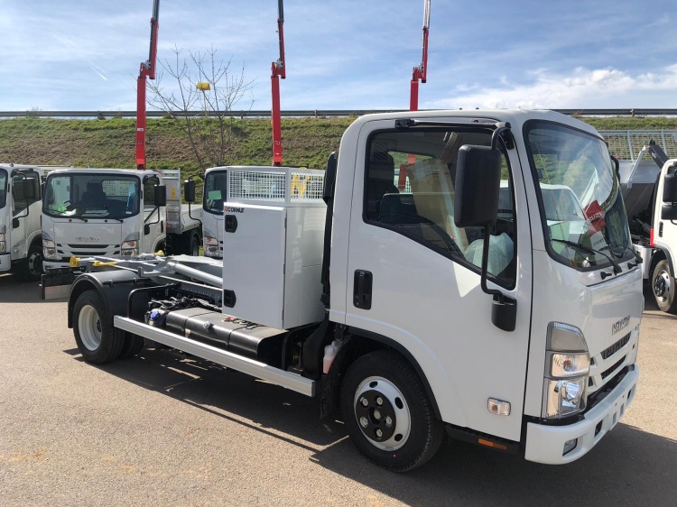 ISUZU M21 TT 1.9L 120CH BVM BRAS 3T + COFFRE