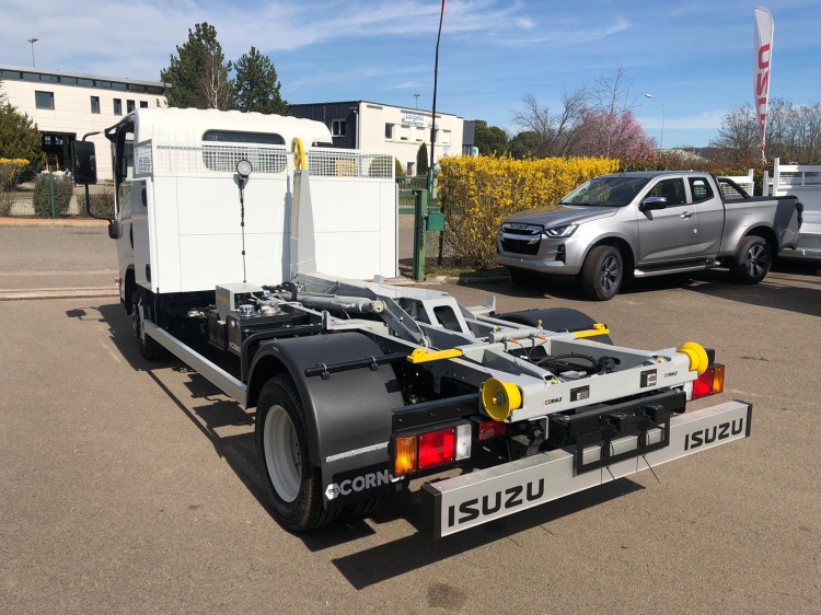 ISUZU M21 TT 1.9L 120CH BVM BRAS 3T + COFFRE