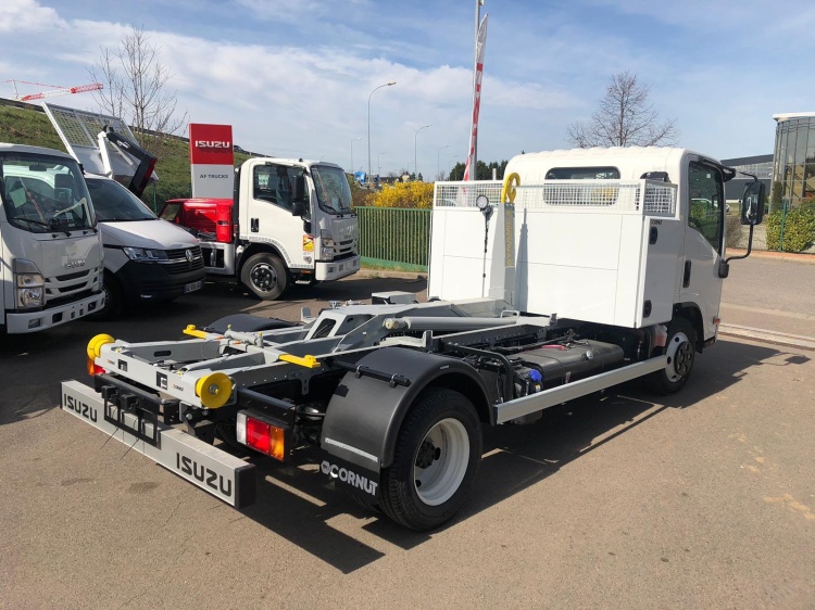 ISUZU M21 TT 1.9L 120CH BVM BRAS 3T + COFFRE