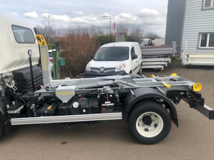 ISUZU M27 LARGE 3.0L 150CH BVM POLYBENNE 