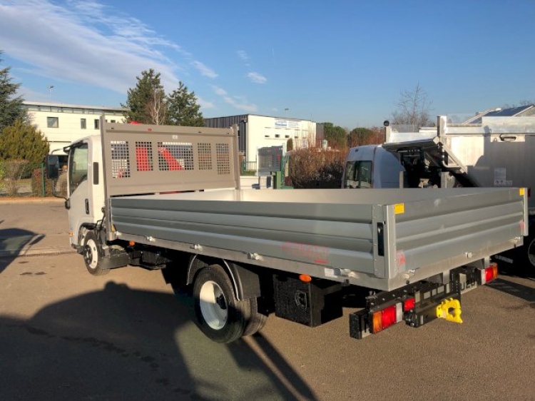 ISUZU M27 3.0L 150CH PLATEAU ALUMINIUM  + GRUE + ALLONGE MANUELLE