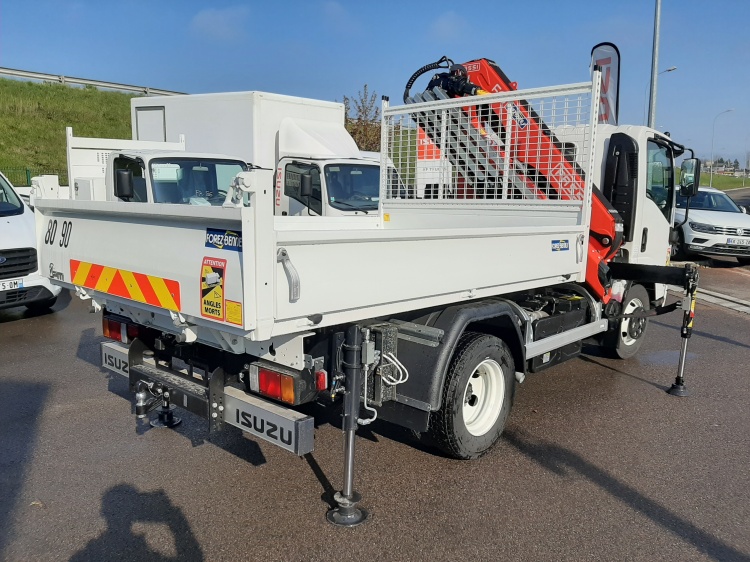 ISUZU P75 5.2L 190CH BVA BENNE ACIER + GRUE FASSI F65.24