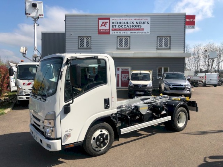 ISUZU M27 3.0L 150CH BVM POLYBENNE 