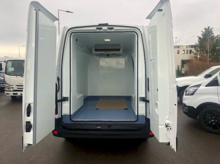 RENAULT MASTER FOURGON L2H2 3T5 145CH BVM FRIGO INTEGRE