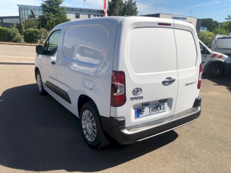 TOYOTA  PROACE CITY 1,5L 100CH BVM6 DYNAMIC MEDIUM