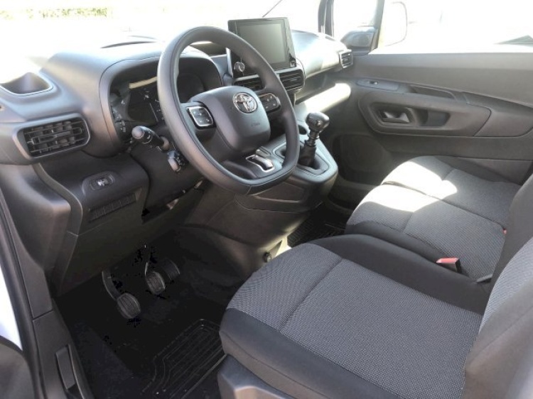 TOYOTA  PROACE CITY 1,5L 100CH BVM6 DYNAMIC MEDIUM