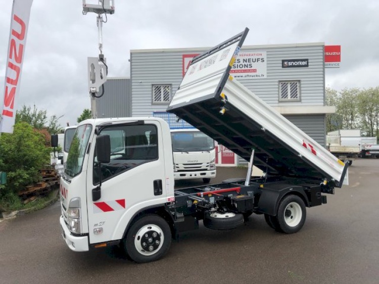 ISUZU M27 3.0L 150CH BVM TRIBENNE ACIER