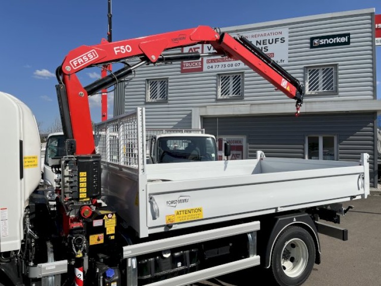 ISUZU P75 5.2L 190CH BVM BENNE + GRUE FASSI F50 