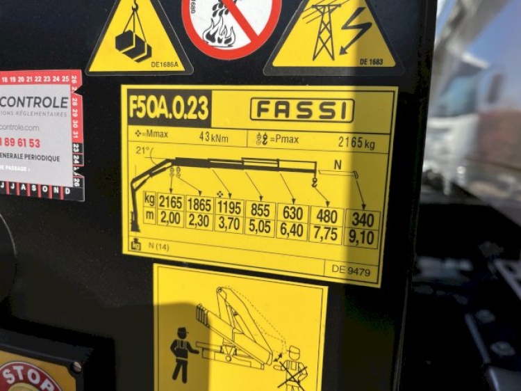 ISUZU P75 5.2L 190CH BVM BENNE + GRUE FASSI F50 