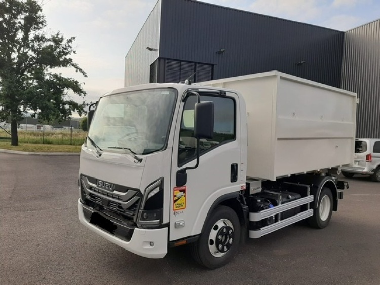 ISUZU M30 5.2L 190CH BVM BRAS CORNUT 4T5