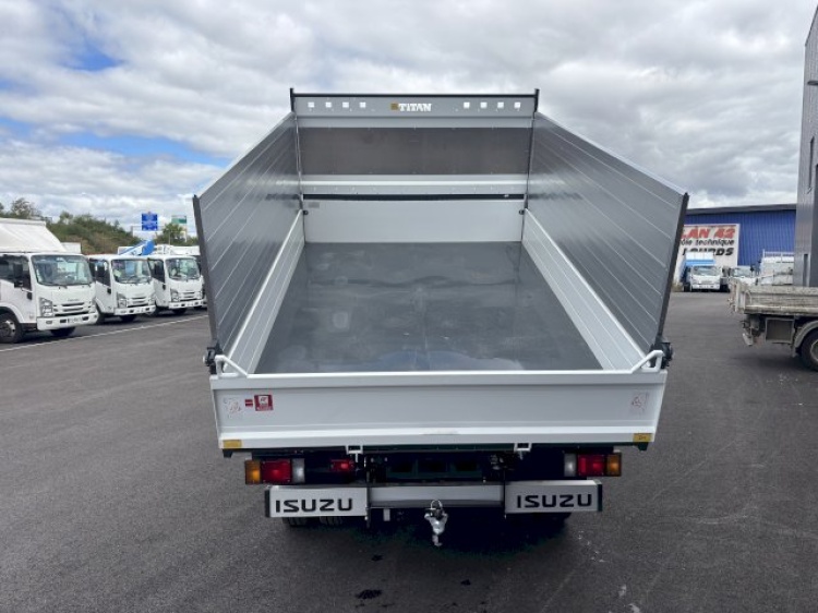 ISUZU M27 LARGE 3.0L 150CH BVM BENNE ACIER + COFFRE + REHAUSSES