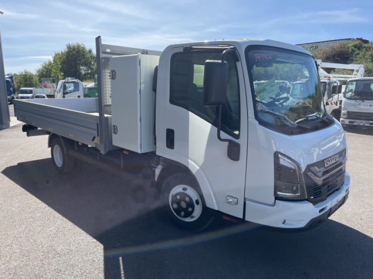 ISUZU M27 GEN 2 3.0L 150CH BVM PLATEAU + COFFRE 