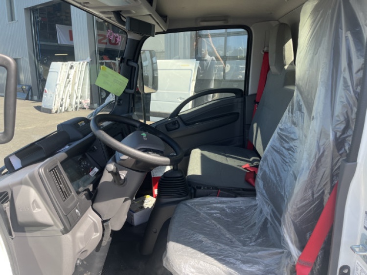 ISUZU M27 GEN 2 3.0L 150CH BVM PLATEAU + COFFRE 