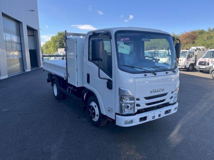 ISUZU M27 3.0L 150CH BVM BENNE ACIER + COFFRE 
