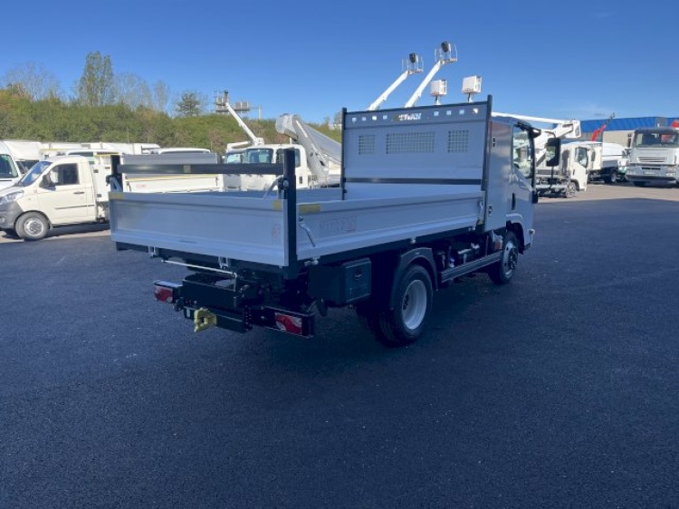 ISUZU M27 3.0L 150CH BVM BENNE ACIER + COFFRE 