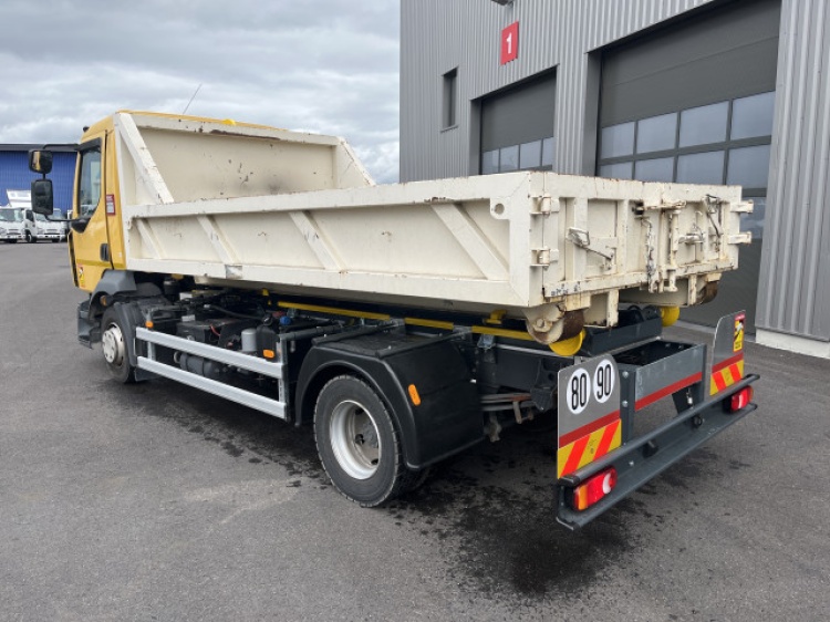 RENAULT D12 210CH BVA 12T POLYBENNE