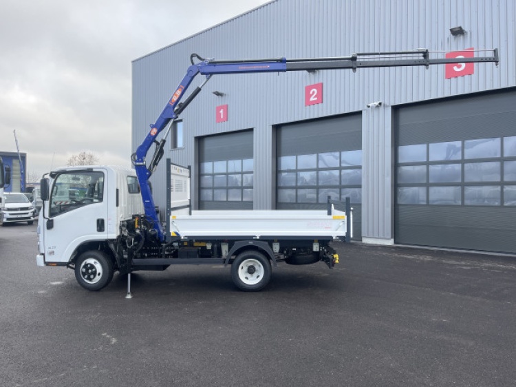 ISUZU M27 3T5 150CH BVM BENNE + GRUE PM2823
