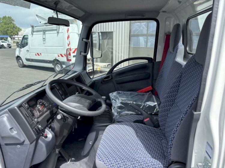 ISUZU M21 T 1.9L 120CH BVM NACELLE KLUBB PNT240 24M ARTICULEE