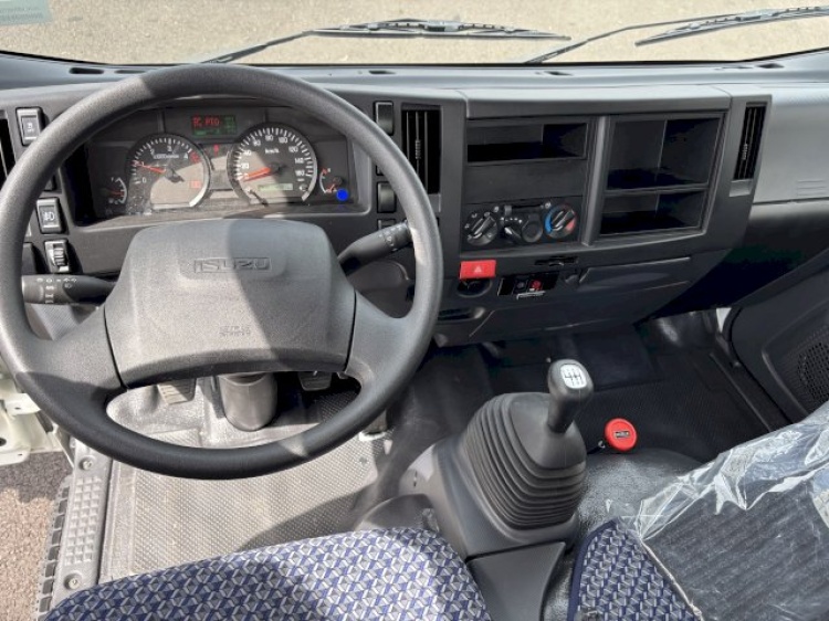 ISUZU M21 T 1.9L 120CH BVM NACELLE KLUBB PNT240 24M ARTICULEE