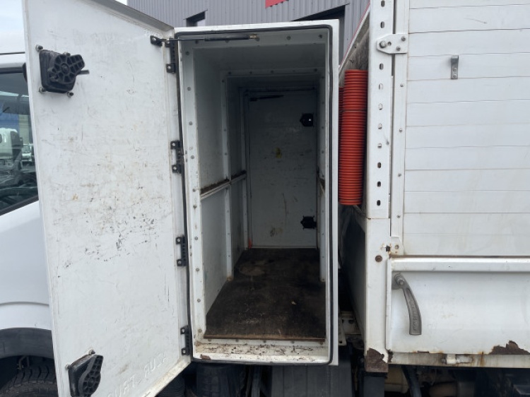 RENAULT MAXITY 3T5 130CH BVM + BENNE ACIER JPM + COFFRE + REHAUSSES