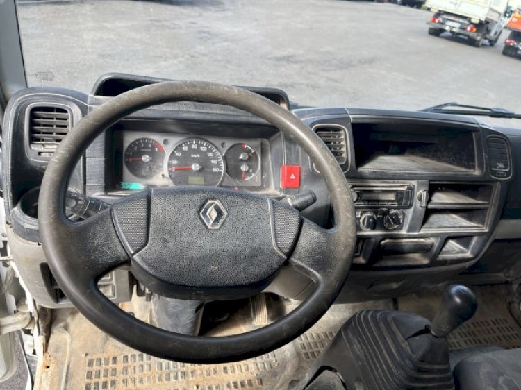 RENAULT MAXITY 3T5 130CH BVM BENNE + COFFRE ACIER