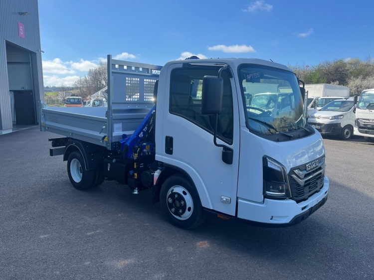 ISUZU M27 GENERATION 2 BENNE ALUMINIUM TITAN 2600 + GRUE PM30.23